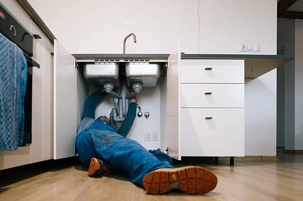 Professional Leak Detection technician working in Port Monmouth, NJ